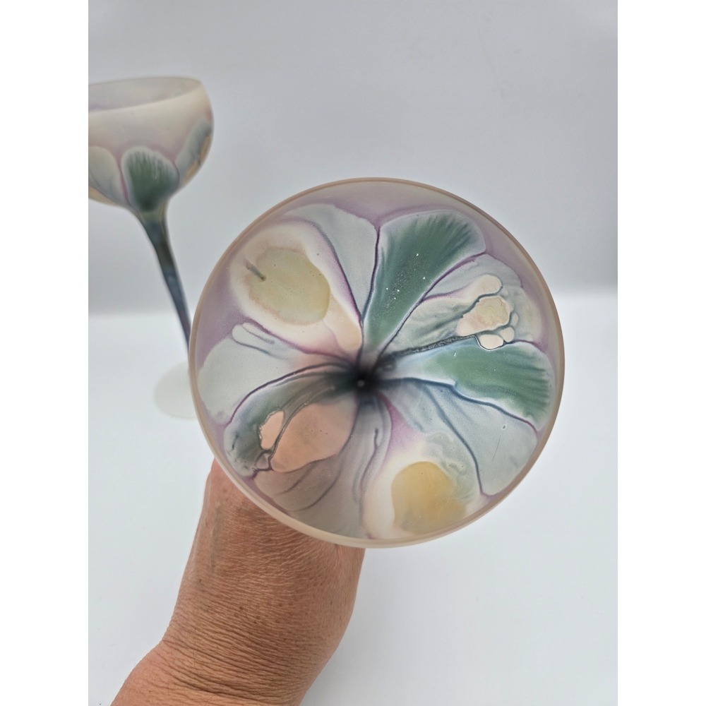 Floral Design Wine Glasses Set of 2 Rueven collection by Nouveau Art
Frosted - Picture 4 of 7